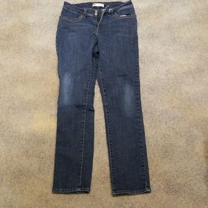 Skinny leg blue jeans